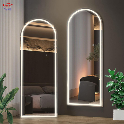 και Stylish LED καθρέφτης μπάνιου για το έργο ανακαίνισης του μπάνιου σας